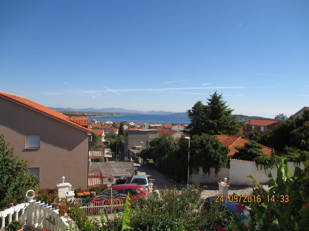 Apartments Katarine Zrinske Vodice Exterior foto