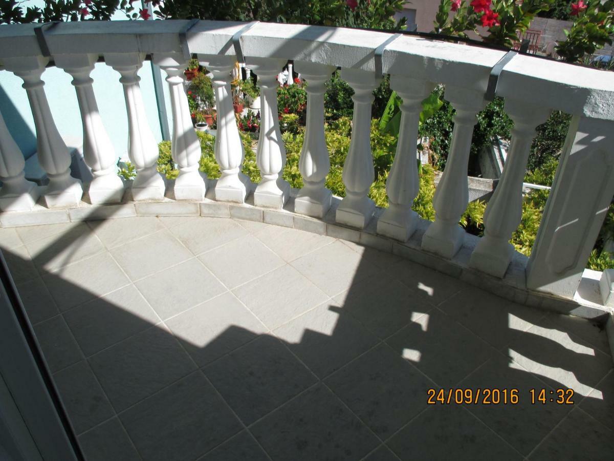 Apartments Katarine Zrinske Vodice Habitación foto